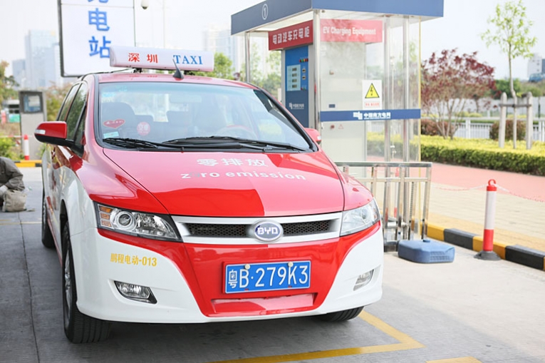 Pechino taxi elettrici